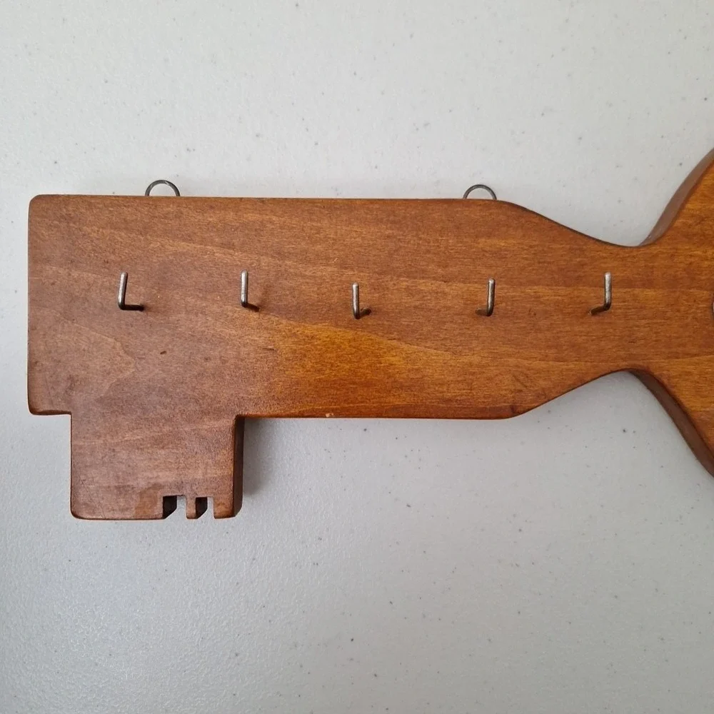 Vintage Wood Wooden Key Shaped Key Holder Rack 6 Hooks See Pics/Desc 12